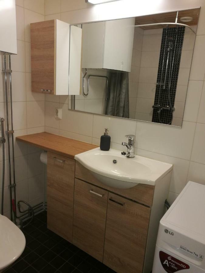 Rovavisit Paroni Apartamento *